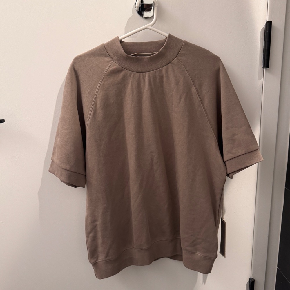 NEVER WORN Essentials Stone Sweatshirt